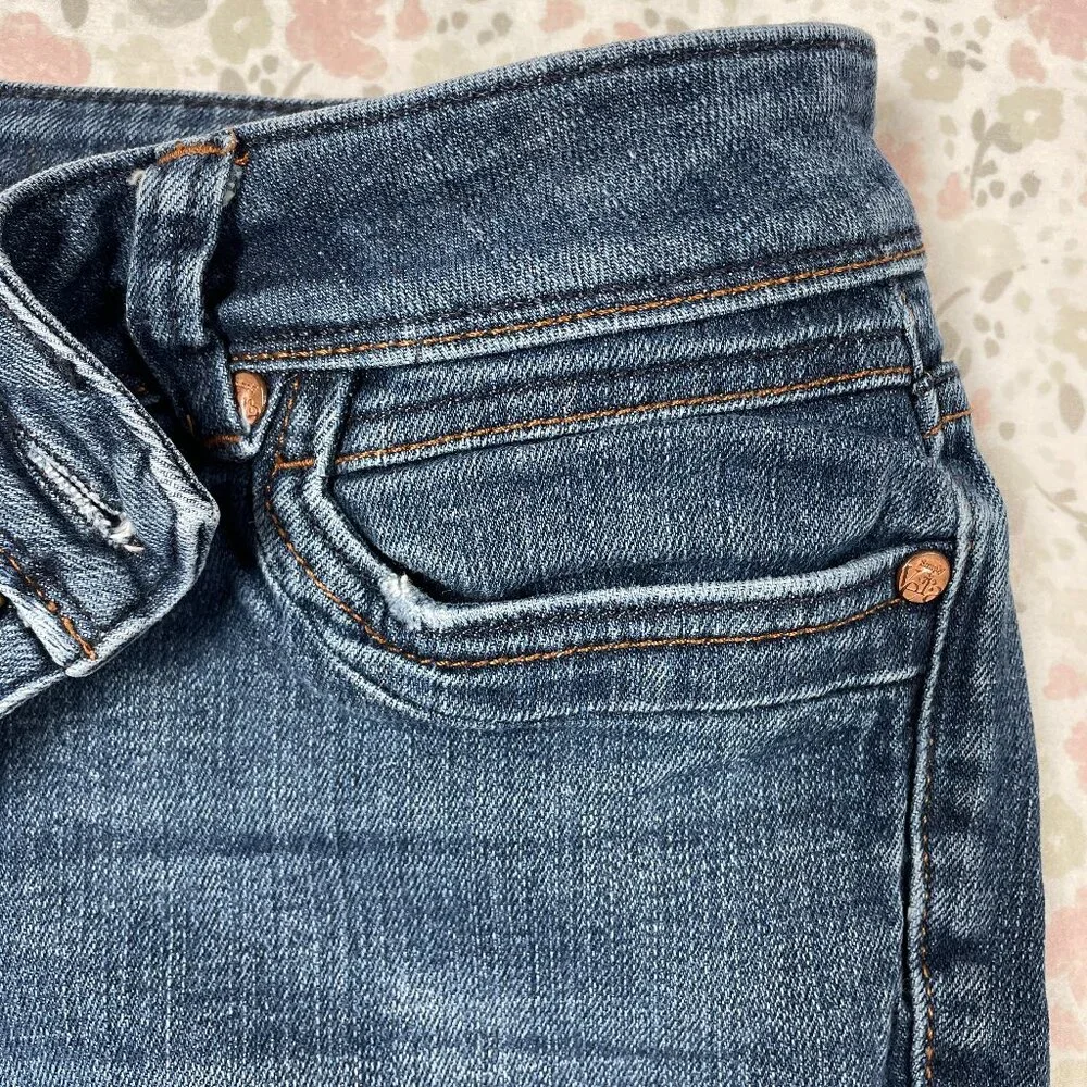 Simply Vera by Vera Wang Mid Rise Jeans Size 10 - Cotton/Spandex - Picture 7 of 14